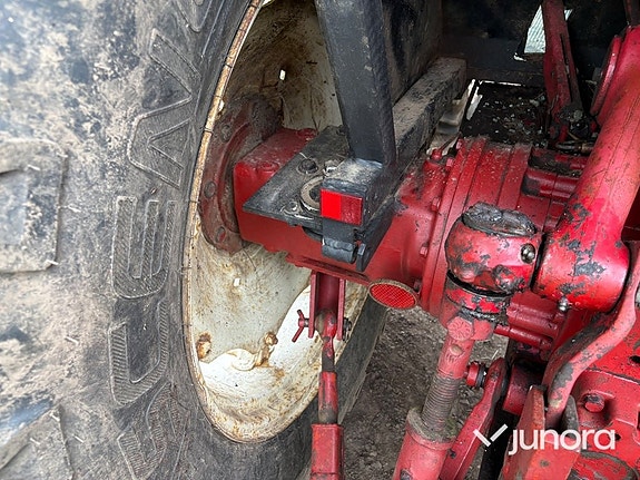 Traktor - International IH, 844 4X4 23 of 30