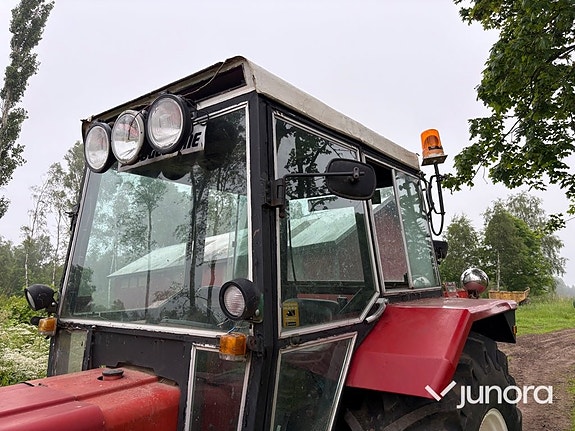 Traktor - International IH, 844 4X4 17 of 30