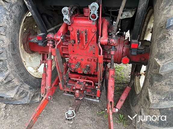 Traktor - International IH, 844 4X4 22 of 30