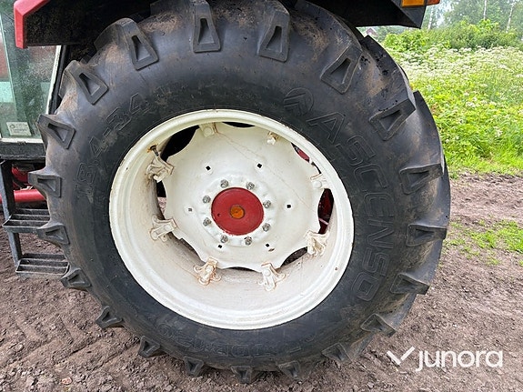 Traktor - International IH, 844 4X4 21 of 30