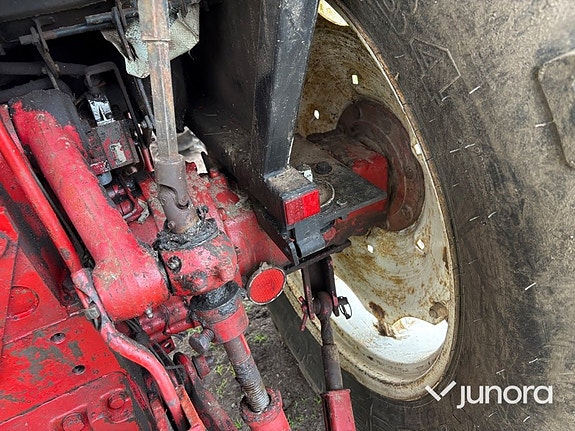Traktor - International IH, 844 4X4 24 of 30