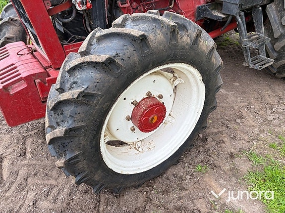 Traktor - International IH, 844 4X4 18 of 30