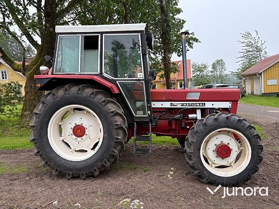 Traktor - International IH, 844 4X4 6 of 30
