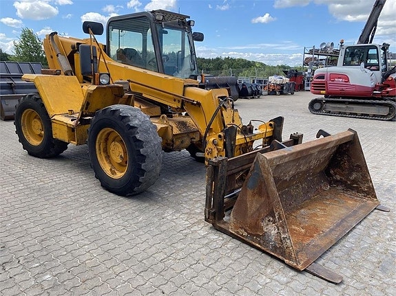 JCB 527-67 5 of 5