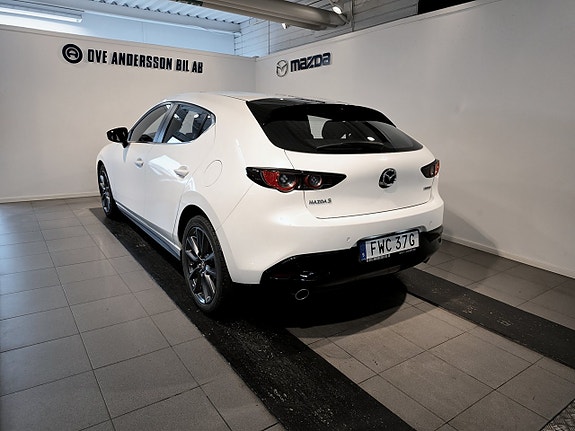 Mazda 3 3 of 5