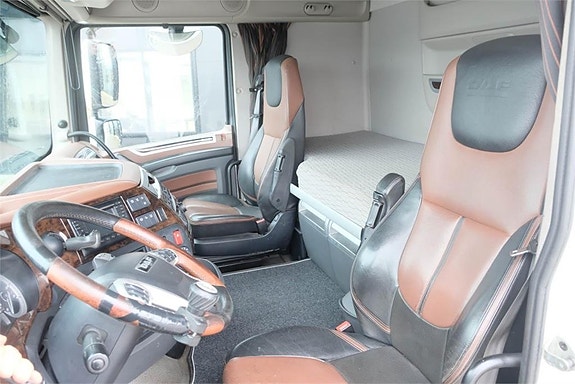 DAF XF530 6x2*4 byggd med JPGS skåp 11 of 14