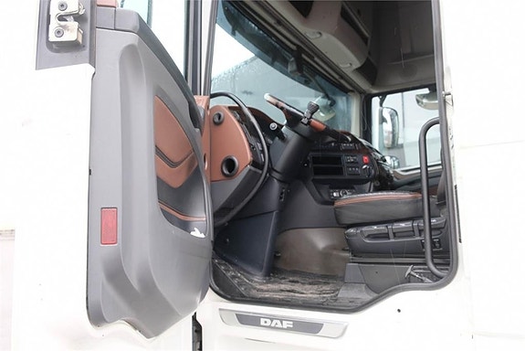DAF XF530 6x2*4 byggd med JPGS skåp 10 of 14