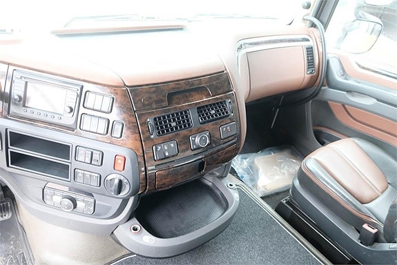DAF XF530 6x2*4 byggd med JPGS skåp 13 of 14