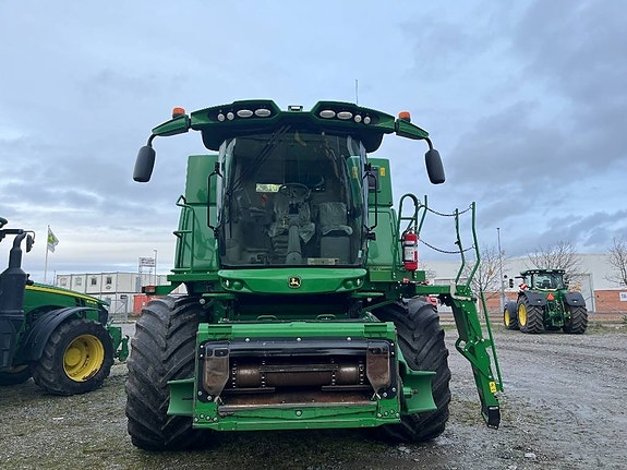 John Deere Tröska S790i 2 of 12
