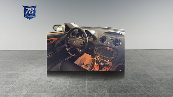 Mercedes-Benz SL500 12 of 12
