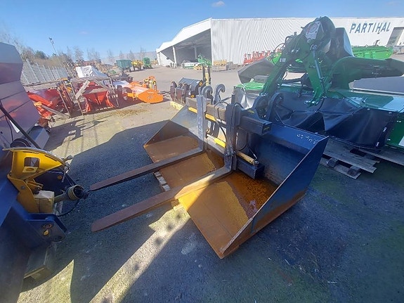 Weidemann 5080 6 of 6