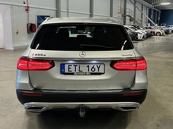 Mercedes-Benz E220 d 5 of 5