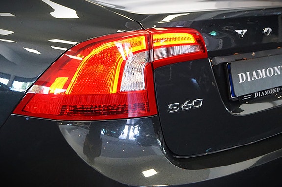 Volvo S60 5 of 5