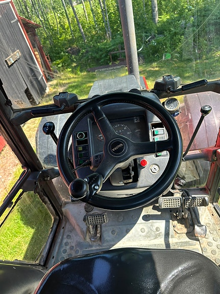 Valtra /Valmet 800 5 of 5