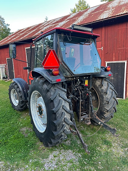 Valtra /Valmet 800 2 of 5