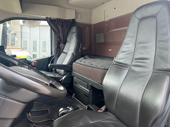 Volvo FH16 8 of 8