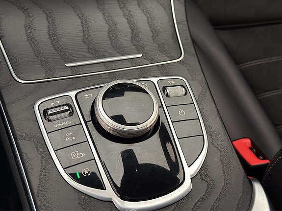 Mercedes-Benz C220 26 of 30
