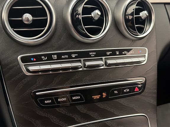 Mercedes-Benz C220 25 of 30
