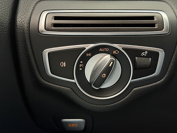 Mercedes-Benz C220 15 of 30