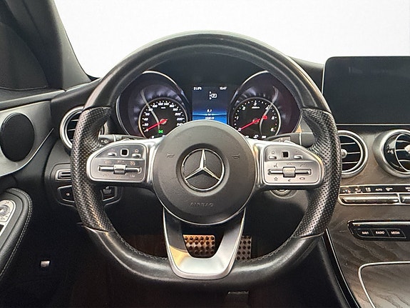 Mercedes-Benz C220 14 of 30