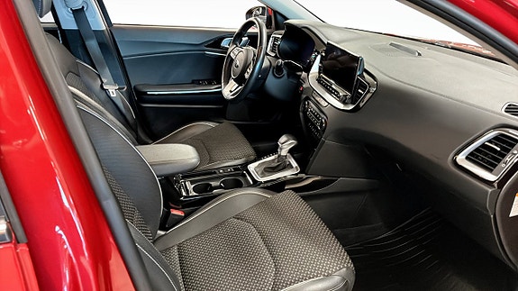 Kia XCeed 3 of 17