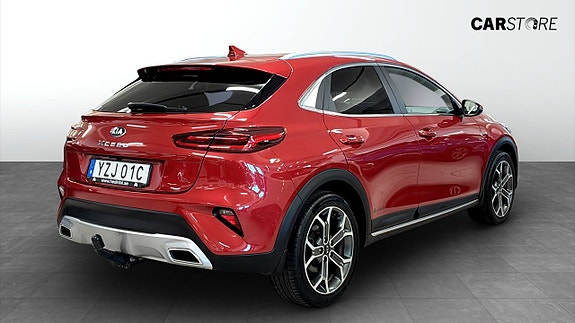 Kia XCeed 2 of 17
