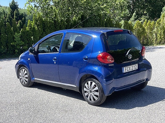 Toyota Aygo 3 of 5
