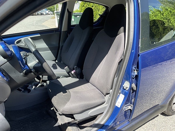 Toyota Aygo 13 of 16
