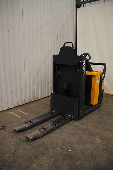 Jungheinrich Jungheinrich Plocktruck ECE310 3 of 8