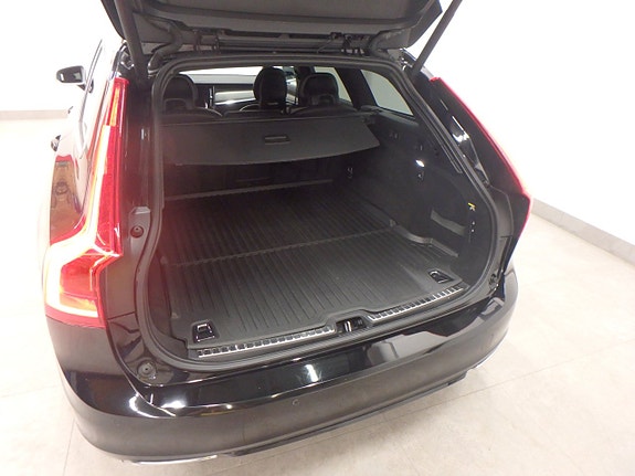 Volvo V90 4 of 5