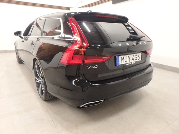 Volvo V90 3 of 5