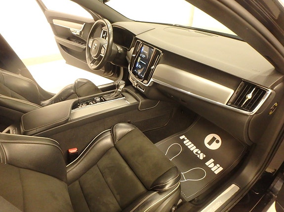 Volvo V90 18 of 20