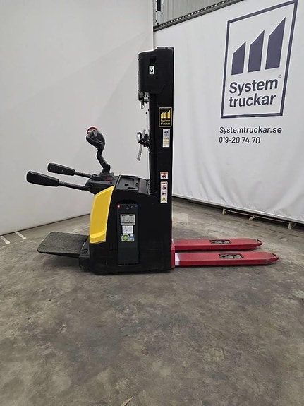 Hyster S1.4S 2 of 3