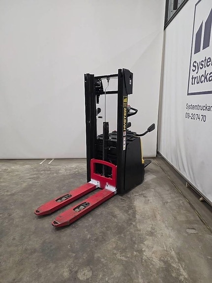 Hyster S1.4S 2 of 2