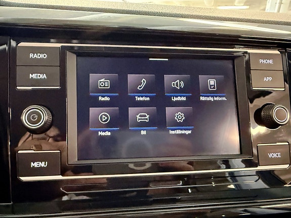 Volkswagen T-Cross 15 of 22