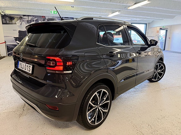 Volkswagen T-Cross 3 of 22