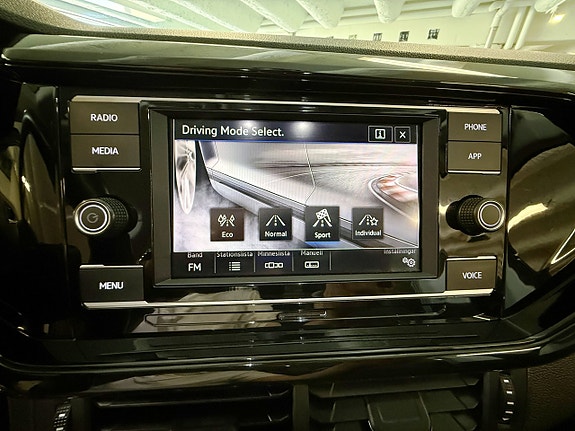 Volkswagen T-Cross 16 of 22