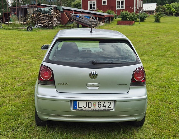 Volkswagen Polo 3 of 5