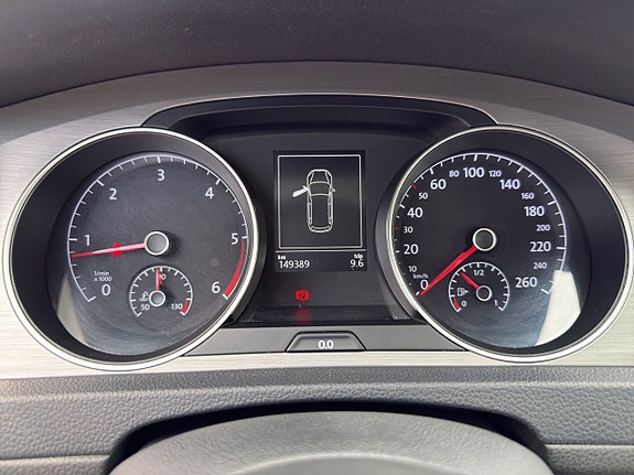 Volkswagen Golf VII 16 of 22