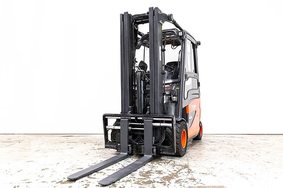 Linde E30HL-01/600, 3-tons elmotviktstruck med hytt 4 of 7