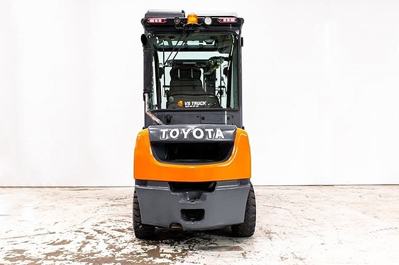 Toyota 02-8FDF30,dieselmotviktstruck med 4700 mm lyfthöjd 4 of 5