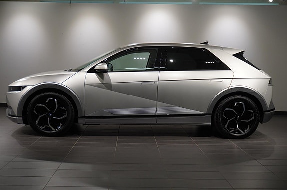 Hyundai Ioniq 5 4 of 5