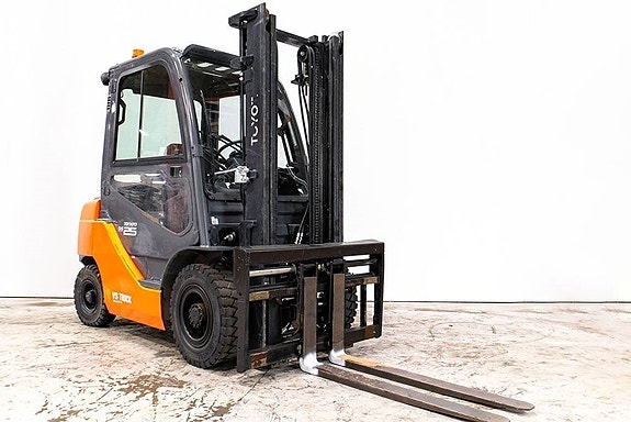 Toyota Tonero 02-8FDF25, 2,5-tons dieselmotvikt 5 of 5