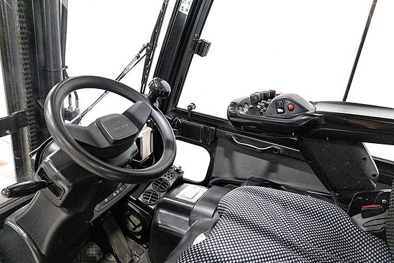 Doosan B25X-7, 2,5-tons el motviktstruck med hytt 9 of 10