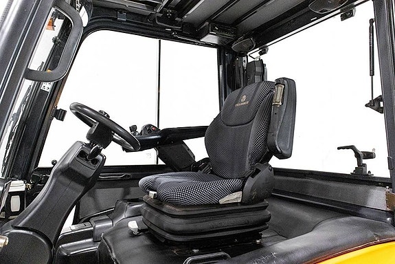 Doosan B25X-7, 2,5-tons el motviktstruck med hytt 8 of 10