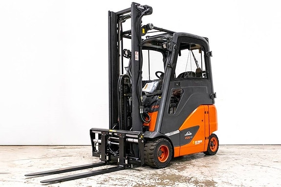 Linde E 20 P, välutrustad 2 tons motviktstruck med hytt 2 of 6