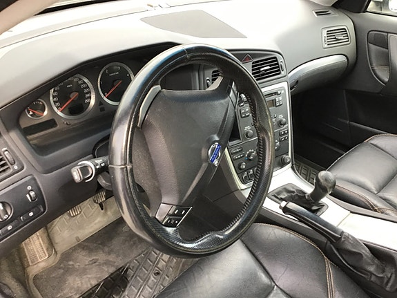 Volvo S60 3 of 5