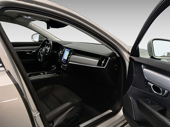Volvo S90 12 of 14