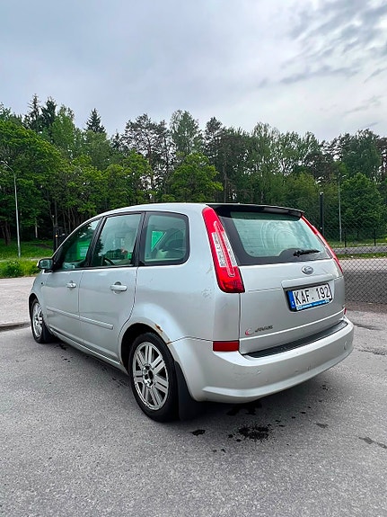 Ford C-Max 2 of 5