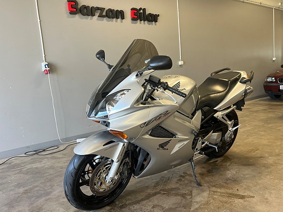 Honda Powersports VFR800 V4 VTEC 0.8